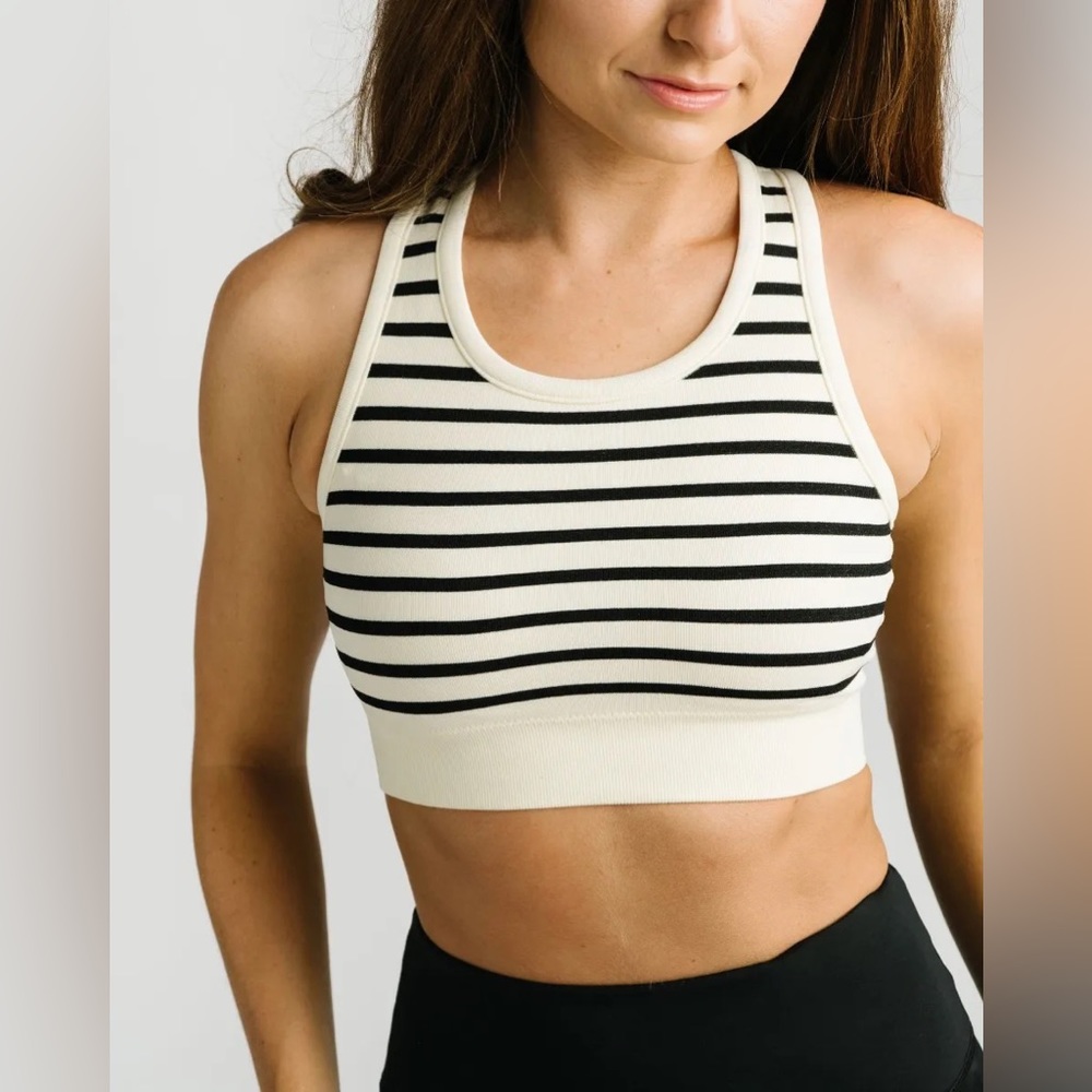 NWT Zyia black and ivory Monique bra, size M